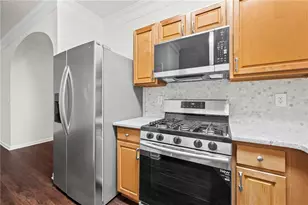 5662 Lawley Dr, Johns Creek, GA 30022 - Photo 10