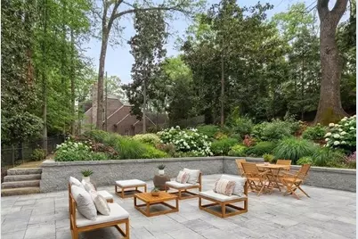 1275 The By Way NE, Atlanta, GA 30306 - Photo 2