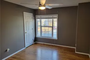 3925 Barberry Ct, Cumming, GA 30041 - Photo 8