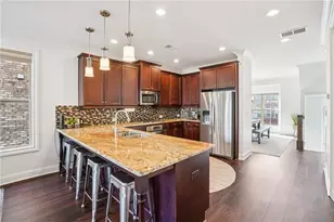 124 Laurel Crst Aly, Johns Creek, GA 30024 - Photo 4