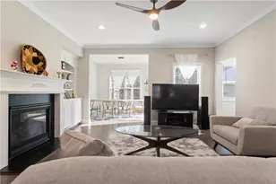 1970 Devonwood Dr, Atlanta, GA 30329 - Photo 6