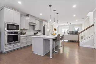 1970 Devonwood Dr, Atlanta, GA 30329 - Photo 12