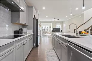 1970 Devonwood Dr, Atlanta, GA 30329 - Photo 14