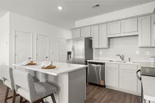 202 Kenmore Cir, Perry, GA 31069 - Photo 8