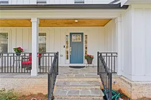 610 Yorkshire Dr, Marietta, GA 30068 - Photo 2