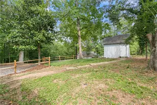 6 Hillside Ave SE, Lindale, GA 30147 - Photo 4