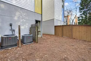 1376 Stirling Cir NW, Atlanta, GA 30318 - Photo 42