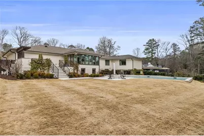 4855 Lansbury Drive, Atlanta, GA 30342 - Photo 44