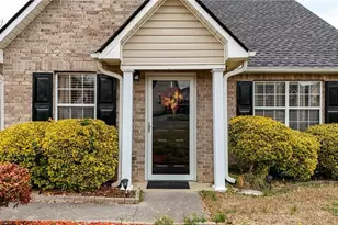 90 Pointe N Dr, Cartersville, GA 30120 - Photo 4