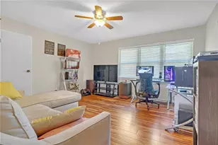 276 Lakemoore Dr NE, Atlanta, GA 30342 - Photo 16