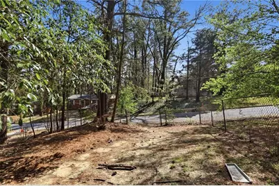 829 Bonneville Terrace NW, Atlanta, GA 30331 - Photo 32