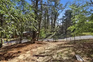 829 Bonneville Terrace NW, Atlanta, GA 30331 - Photo 32