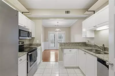 1006 Vinings Forest Lane SE BLDG #10, Smyrna, GA 30080 - Photo 22