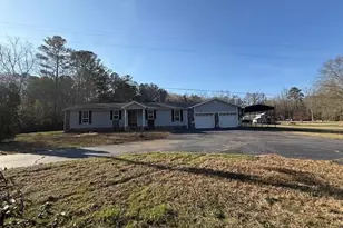 394 Smith Rd, Newnan, GA 30263 - Photo 2