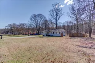 362 Dixie Red Ave, Jefferson, GA 30549 - Photo 2