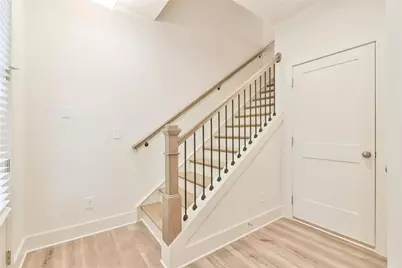 262 Dilbeck Circle NE, Atlanta, GA 30342 - Photo 4