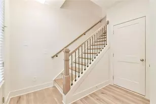 262 Dilbeck Circle NE, Atlanta, GA 30342 - Photo 4