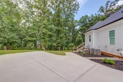 5392 Retreat Drive, Flowery Branch, GA 30542 - Photo 76