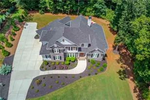 5392 Retreat Dr, Flowery Branch, GA 30542 - Photo 4