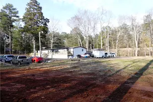 3939 Laurens Ln, Snellville, GA 30039 - Photo 46