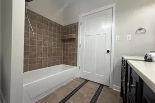 1647 Walker Ave, Atlanta, GA 30337 - Photo 20