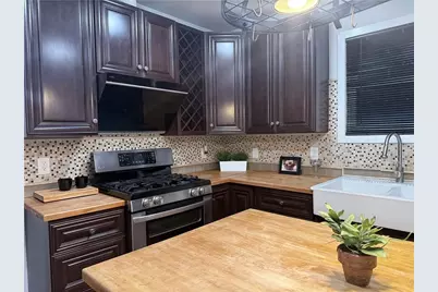 1647 Walker Avenue, Atlanta, GA 30337 - Photo 6