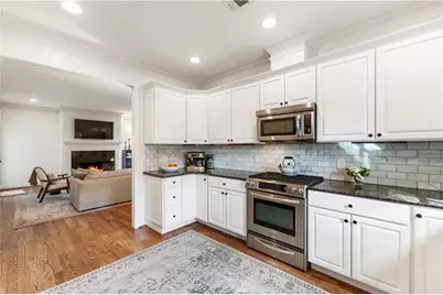 2330 Colonial Drive NE, Brookhaven, GA 30319 - Photo 10