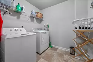 6520 Crosscreek Ln, Flowery Branch, GA 30542 - Photo 32