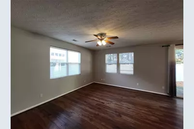 402 Chatooga Lane, Woodstock, GA 30188 - Photo 4