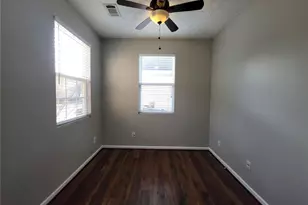 402 Chatooga Ln, Woodstock, GA 30188 - Photo 8