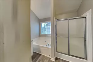 255 Chapel Station Ln, Lawrenceville, GA 30045 - Photo 10