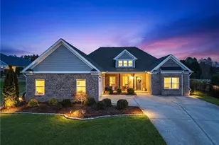 776 High Falls Ct, Jefferson, GA 30549 - Photo 2