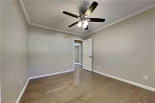 4656 Lincoln Way SW, Lilburn, GA 30047 - Photo 12