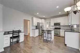 2695 Springrock Hill Trail, Lawrenceville, GA 30043 - Photo 10