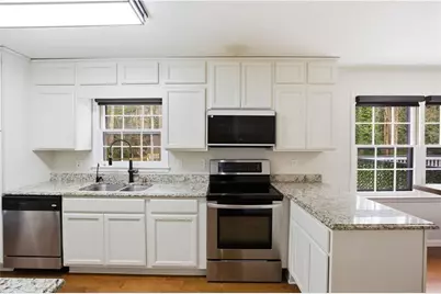 552 Cesarea Place NW, Lilburn, GA 30047 - Photo 10