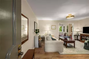 183 Triumph Dr NW, Atlanta, GA 30327 - Photo 8