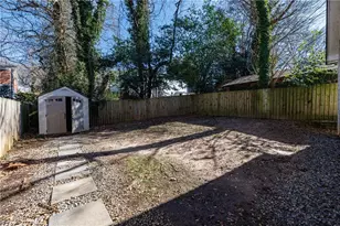 130 Burbank Dr SW, Atlanta, GA 30314 - Photo 38