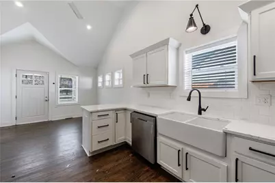 130 Burbank Drive SW, Atlanta, GA 30314 - Photo 16