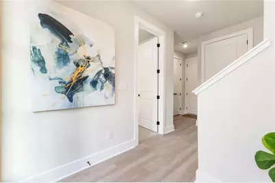 2206 Carlton Court, Atlanta, GA 30318 - Photo 4