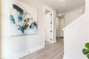 2206 Carlton Ct, Atlanta, GA 30318 - Photo 4