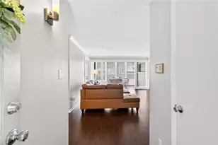 346 Carpenter Dr NE, Atlanta, GA 30328 - Photo 2