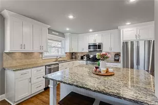 852 Frances Dr SE, Smyrna, GA 30080 - Photo 2