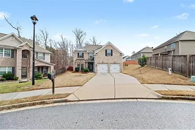 3802 Village Crossing Lane, Ellenwood, GA 30294 - Photo 4