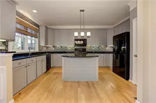 2848 Loftview Square, Atlanta, GA 30339 - Photo 18