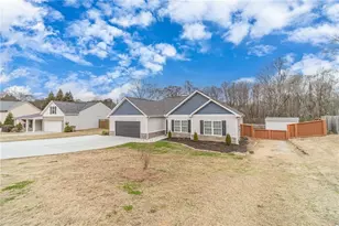 1587 Pointe S Cir, Bethlehem, GA 30620 - Photo 2