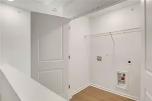 1004 Highwood Ln, Atlanta, GA 30344 - Photo 16