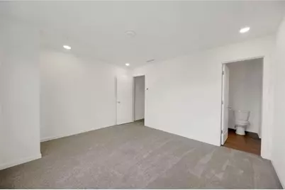 1004 Highwood Lane, Atlanta, GA 30344 - Photo 14