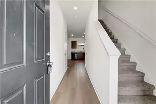 1004 Highwood Ln, Atlanta, GA 30344 - Photo 2