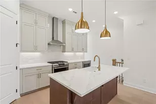 1017 Crown Oak St, Johns Creek, GA 30022 - Photo 1