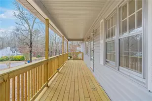 6540 Chickasaw Dr, Douglasville, GA 30135 - Photo 2